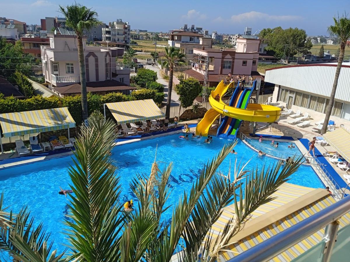 Gumus Hotel Arsuz ภายนอก รูปภาพ