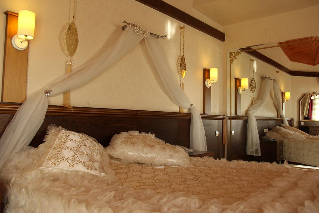 Gumus Hotel Arsuz ภายนอก รูปภาพ